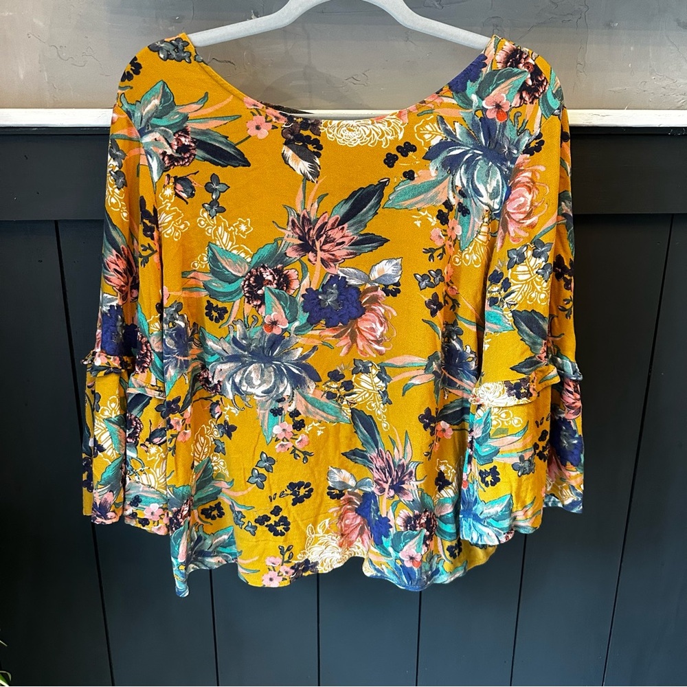 AVA & VIV Floral Top Yellow Blue Pink White Blouse Plus Size X
